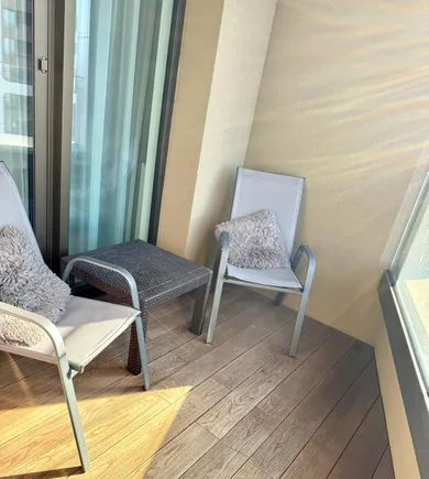 Na prenájom 2-izbový byt, 60 m², Bratislava-Staré Mesto, Továrenská