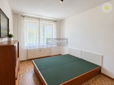 Na predaj 3-izbový byt, 63 m², Prievidza