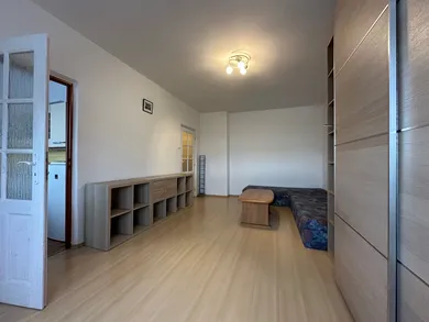 Na prenájom 1-izbový byt, 35 m², Bratislava-Karlova Ves, Hodálova