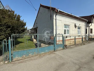 Na predaj 2-izbový dom, 370 m², Trebišov, Pribinova