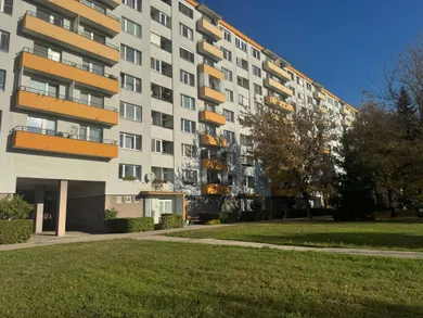 Byty na prenájom 2-izbový, Prievidza · €550