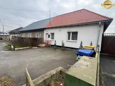 Na predaj 9-izbový dom, 315 m², Lieskovec, Osloboditeľov