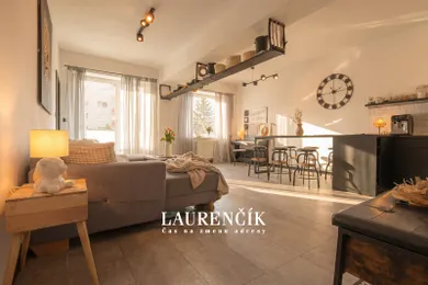 Mieszkania na sprzedaż, 4-pokojowe, Žilina · €398 960