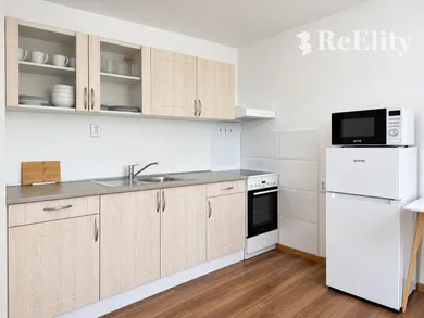 Na prenájom 1-izbový byt, 31 m², Martin, -
