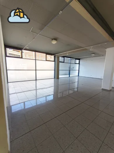 Komerčné priestory na prenájom, Banská Bystrica · €960
