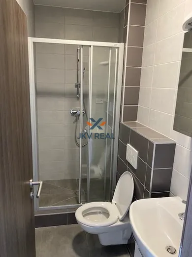 Na prenájom 2-izbový byt, 45 m², Prievidza, Hviezdoslavova