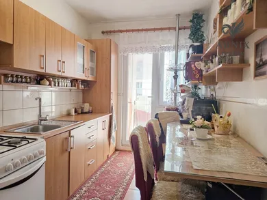 Byty na predaj 2-izbový, Žiar nad Hronom · €83 000