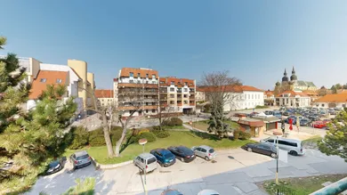 Na predaj 5-izbový byt, 400 m², Trnava