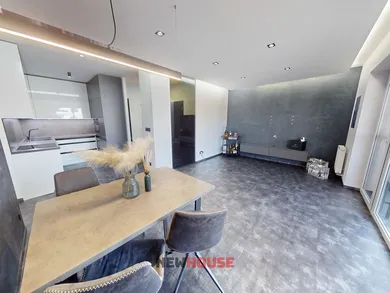 Na predaj 3-izbový byt, 70 m², Trenčín, Tramínová