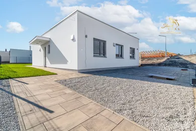 Domy na sprzedaż, Levice · €327 500