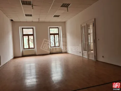 Na prenájom komerčné v Trenčín · €2 890 · Pôvodný stav