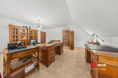 Na predaj 5-izbový dom, 400 m², Dunajská Streda