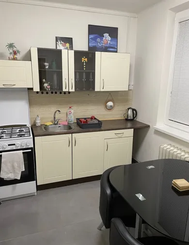 Na prenájom 1-izbový byt, 37 m², Košice-Staré Mesto, Komenského