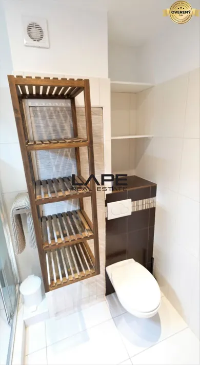 Na predaj 1-izbový byt, 37 m², Bratislava-Vrakuňa, Rajčianska