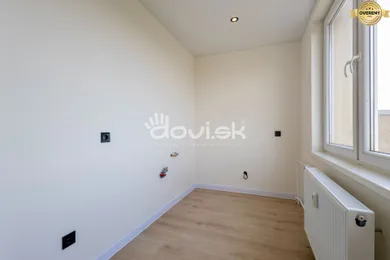 Na predaj 2-izbový byt, 54 m², Michalovce, J. Murgaša