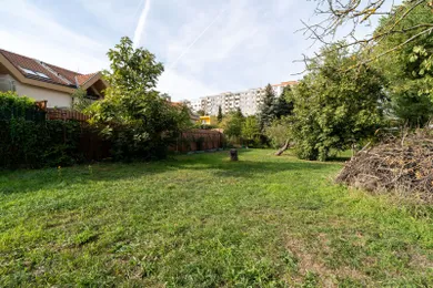 Na predaj pozemok, 603 m², Bratislava-Ružinov, Ružomberská