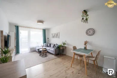 Na predaj 2-izbový byt, 62 m², Trenčín, Armádna
