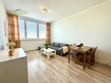 Na predaj 1-izbový byt, Senica, Továrenská