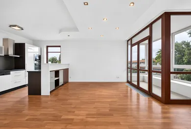 Eladó lakások, 3-szobás, Šamorín · €232 000