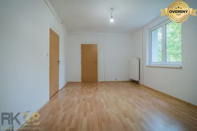 Na predaj 4-izbový byt, 69 m², Poprad, Štúrova