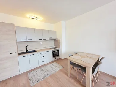 Na predaj 2-izbový byt, 57 m², Žilina