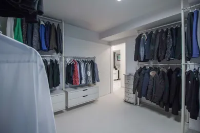 Na prenájom 4-izbový byt, 134 m², Bratislava-Devín, Dlhé diely III.