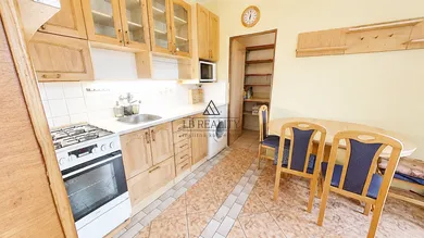 Byty na predaj 3-izbový, Bratislava-Karlova Ves · €230 000