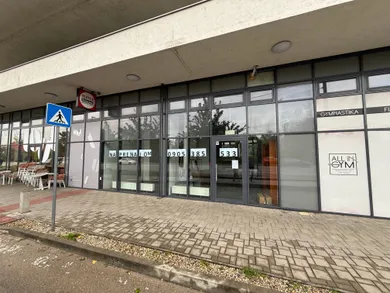 Komerčné priestory na prenájom, Bratislava-Ružinov · €3 750