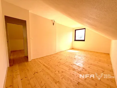 Na predaj 3-izbový rekreačný dom, 90 m², Banská Bystrica