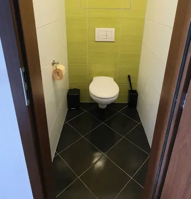 Na prenájom 2-izbový byt, 56 m², Bratislava-Ružinov, Nevädzová