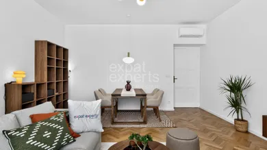 Na prenájom 2-izbový byt, 64 m², Bratislava-Staré Mesto, Žilinská