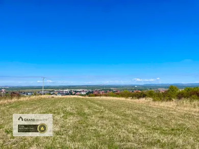 Na predaj pozemok, 218 m², Skalica, Hliníky