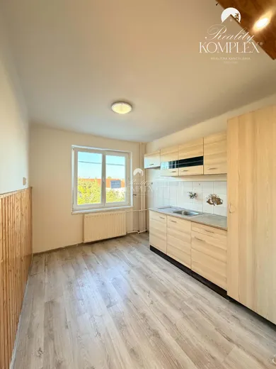 Na predaj 3-izbový byt, 63 m², Hurbanovo
