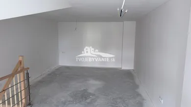 Na predaj 2-izbový byt, 62 m², Košice-Sídlisko KVP, Trieda KVP 3112