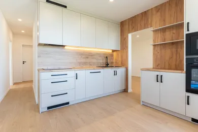 Na predaj 3-izbový byt, 65 m², Trnava, Ulica Hospodárska