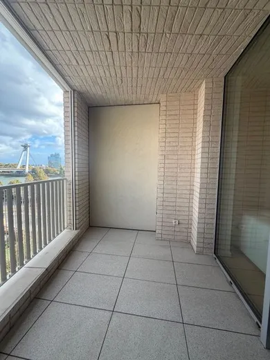 Na prenájom 2-izbový byt, 50 m², Bratislava-Staré Mesto, Floriánska