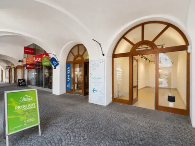 Lokale komercyjne na wynajem, Žilina · €600