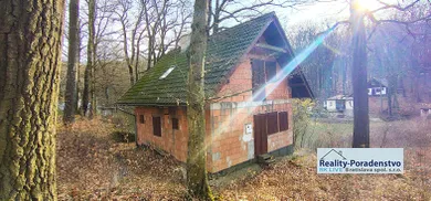 Дачные дома на продажу, Lošonec · €96 000