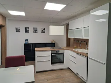 Byty na prenájom 3-izbový, Bratislava-Karlova Ves · €700