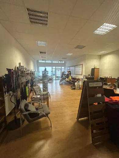 Комерційні приміщення в оренду, Bratislava-Nové Mesto · €1 495