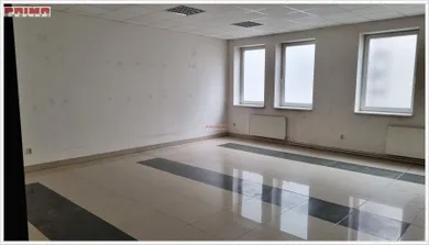 Na prenájom komerčné, 400 m², Žilina, Radničná