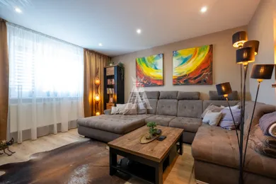 Na predaj 10-izbový dom, 766 m², Košická Polianka