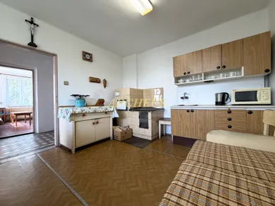 Na predaj 5-izbový dom, 180 m², Lenartov