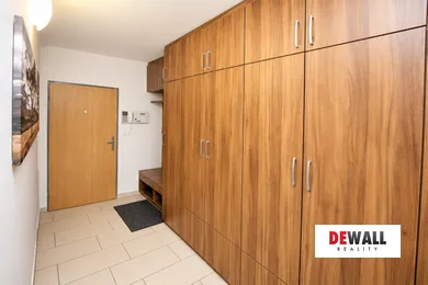Na prenájom 3-izbový byt, 78 m², Bratislava-Rača, Kadnárova