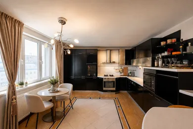 Na predaj 3-izbový byt, 110 m², Bratislava-Staré Mesto