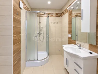 Na prenájom 2-izbový byt, 63 m², Šaľa, Okružná