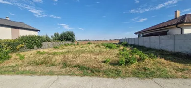 Eladó telkek, Dunajská Lužná · €178 640