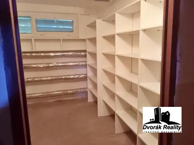 Na predaj 3-izbový byt, 60 m², Veľký Meder, Ružová