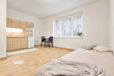 Квартиры в аренду, 1-комнатные, Zvolen · €460