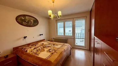 Na predaj 5-izbový dom, 180 m², Turčianske Teplice